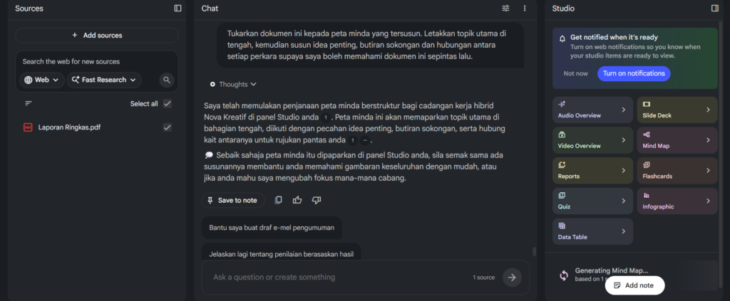 Tangkapan skrin antaramuka NotebookLM bertema gelap yang memaparkan respon maklum balas penjanan peta minda di ruangan sembang dan status penjanaan peta minda di panel Studio.